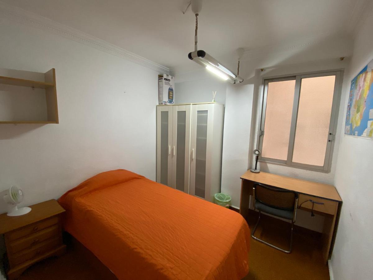 Piso Jovenes Familia Cerca Playa Y Centro . Blasco Ibanez A Apartamento